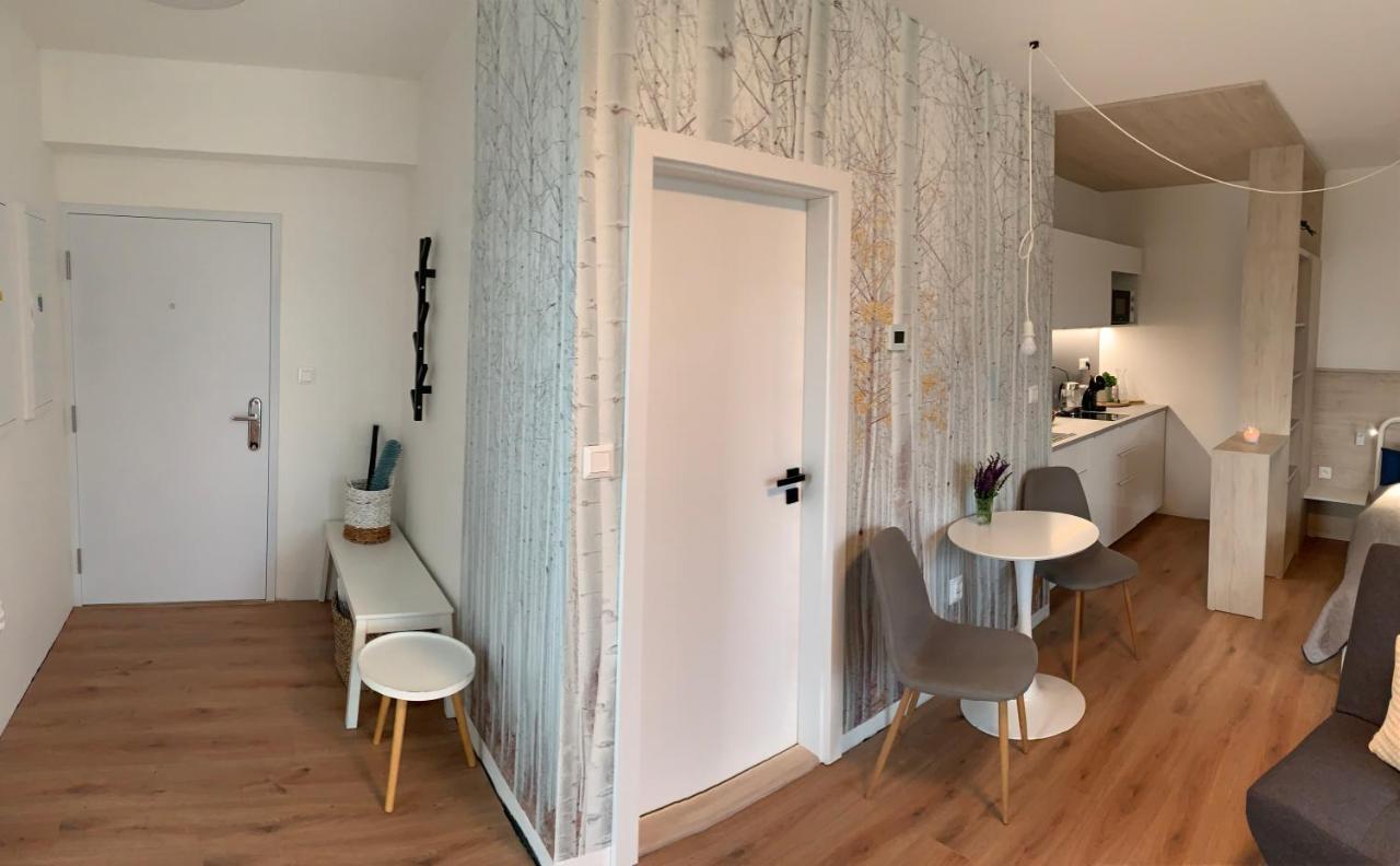 Brand New Apartment In Private Resort Ліптовський Мікулаш Екстер'єр фото